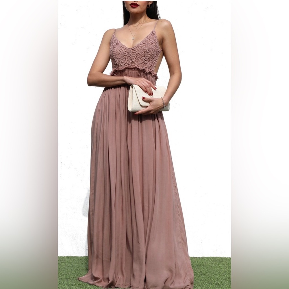 LACEY BACKLESS MAXI DRESS